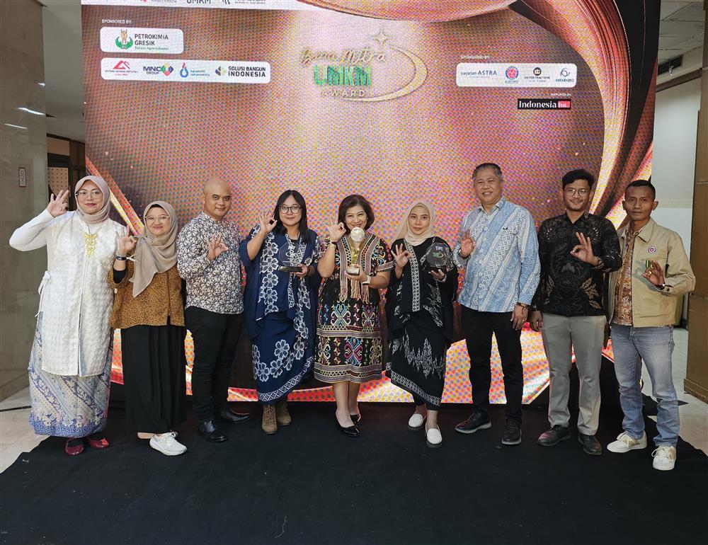 Indocement dan Dua Mitra UMKMnya Raih Penghargaan Bina Mitra UMKM Awards 2025
